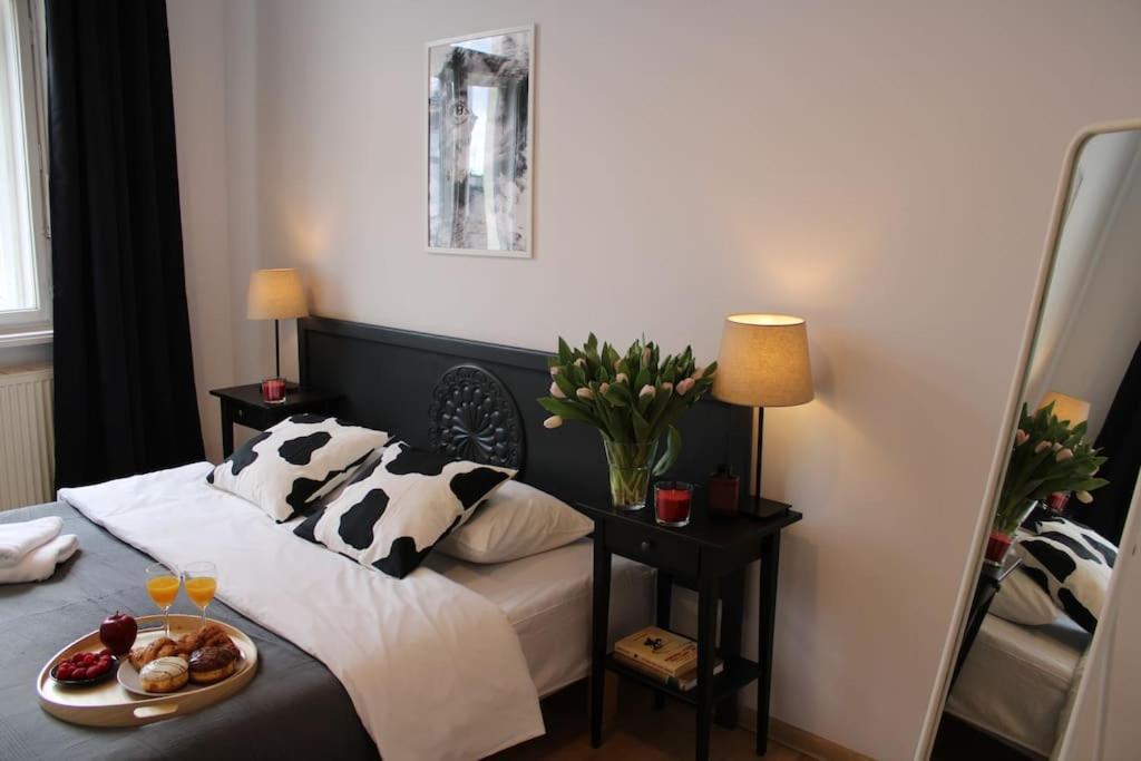 Dominican Square By Hashtag Apartments Krakow Ngoại thất bức ảnh