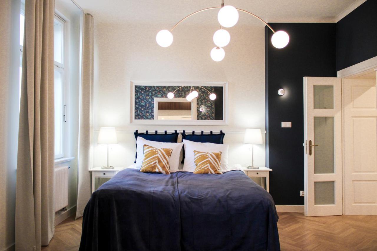 Dominican Square By Hashtag Apartments Krakow Ngoại thất bức ảnh